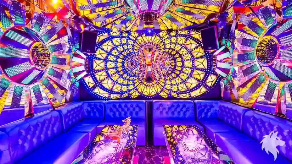 기하학적 패턴이 가득한 룸