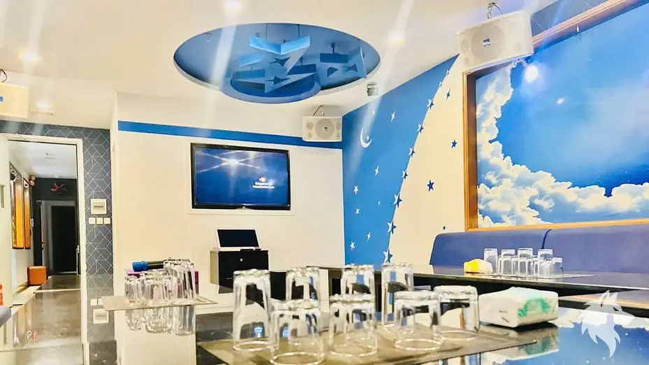 하늘 테마의 푸른색 룸