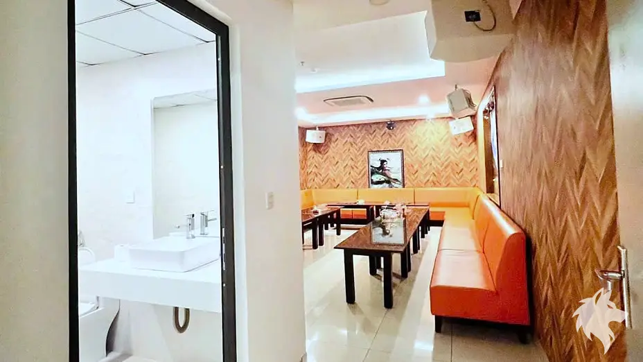 내부 화장실 포함 전경